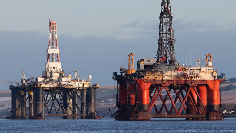 On the Daily Climate Show, the row over North Sea oil continues with the Scottish Green Party claiming the extraction of new oil and gas is "downright dangerous". 