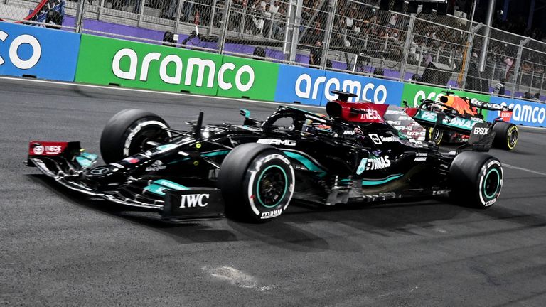 Formula One F1- Saudi Arabian Grand Prix - Jeddah Corniche Circuit, Jeddah, Saudi Arabia - December 5, 2021
Mercedes' Lewis Hamilton in action during the race Pool via REUTERS/Andrej Isakovic