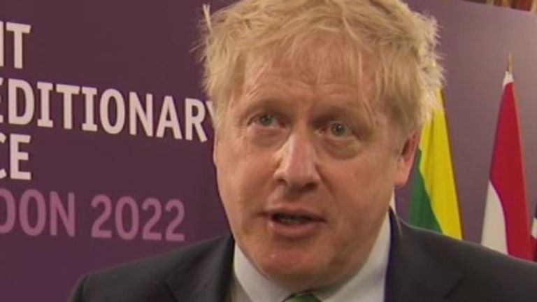 Boris Johnson says Vladimir Putin is 'pushing' hydrocarbons on Europe