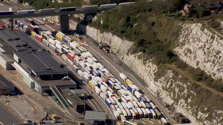 Lorries queues in Dover as P and O cancels all operations 