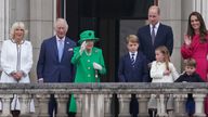 The Duchess of Cornwall, the Prince of Wales, Queen Elizabeth II, Prince George, the Duke of Cambridge, Princess Charlotte, Prince Louis, and the Duchess of Cambridge appear on the balcony of Buckingham Palace at the end of the Platinum Jubilee Pageant, on day four of the Platinum Jubilee celebrations. Picture date: Sunday June 5, 2022.
