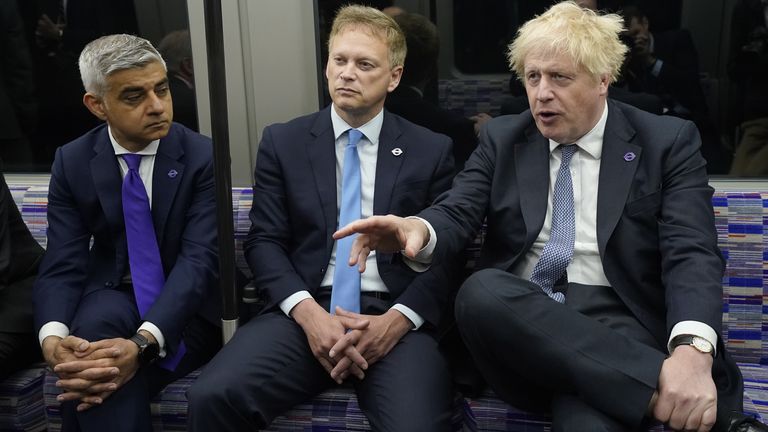 (Right to left) Prime Minister Boris Johnson with Transport Secretary Grant Shapps and Mayor of London Sadiq Khan on a Elizabeth Line train at Paddington station in London, to mark the completion of London's Crossrail project. Picture date: Tuesday May 17, 2022.
