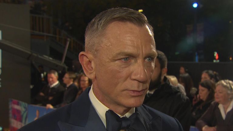 Daniel Craig