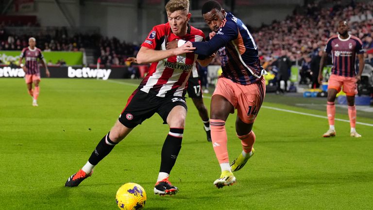 Brentford's Nathan Collins (left) and Nottingham Forest's Callum Hudson-Odoi. Pic: PA