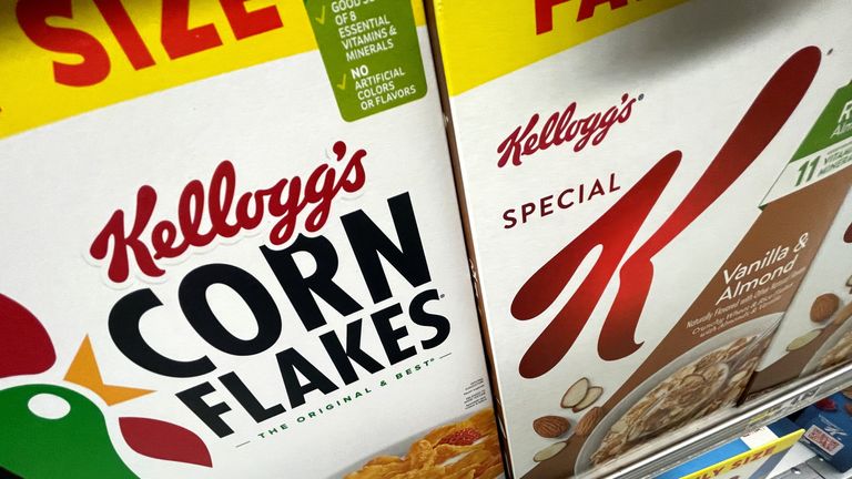 Kellogg's cold cereal products are pictured in a market after Kellogg Company announced it would split into three independent companies, in the latest U.S. corporate overhaul aimed at simplifying its structure and sharpening its focus on the snack business, in New York, U.S., June 21, 2022. REUTERS/Mike Segar