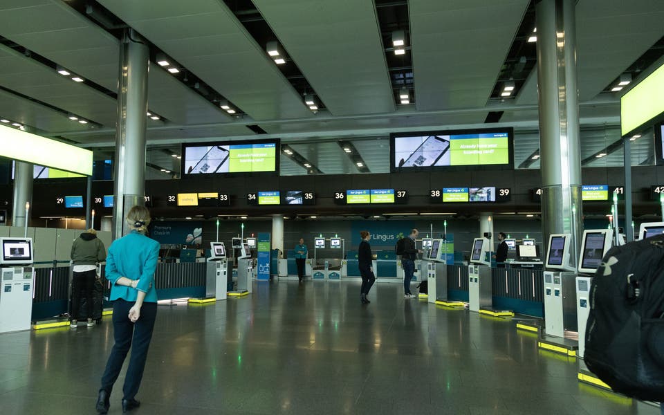 Mediation in Aer Lingus dispute runs late in bid to avoid more cancelled flights