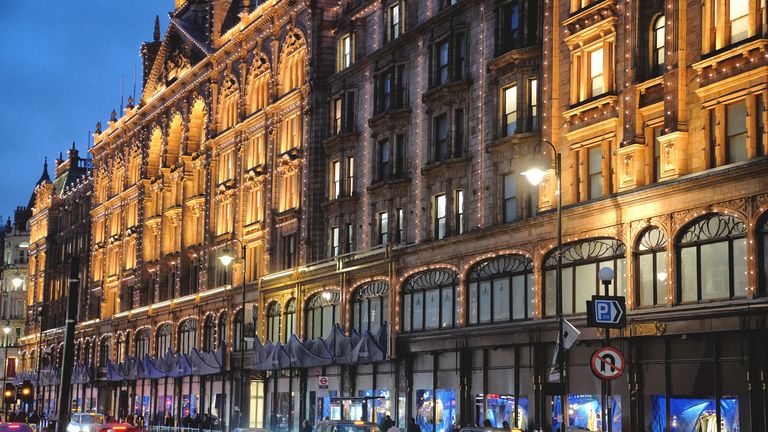 Brompton Road, Knightsbridge, Kensington And Chelsea, London, England, United Kingdom, Britain - February 2024. The famous Harrods department store in London. The present Harrods building was constructed in 1905. Typical details of the Edwardian Baroque architecture style.
